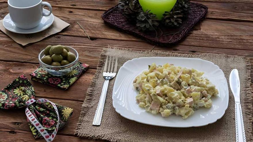 Ensaladilla rusa &#039;light&#039; para combatir el calor: así podrás comer toda la que quieras