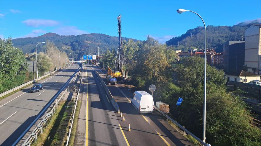 La insonorización de la autovía llega al centro urbano de Mieres, con dos años de obras aún por delante
