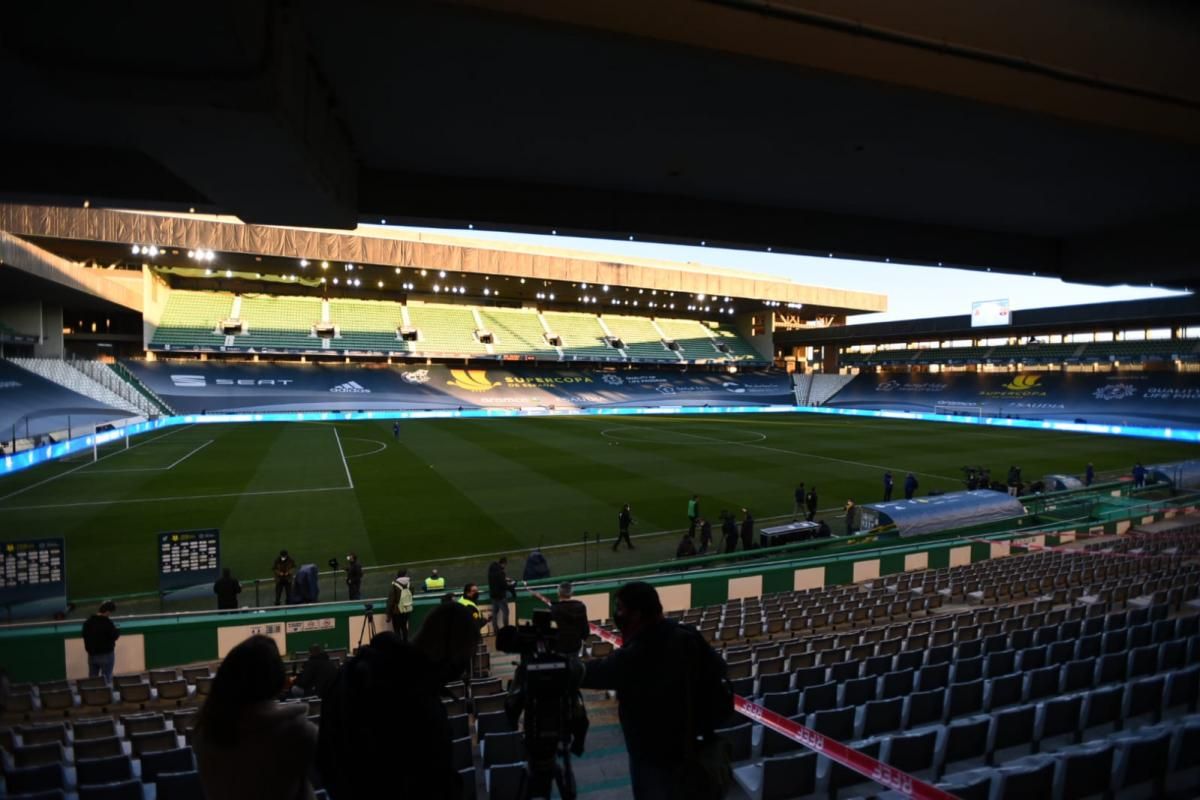 Entrenamiento del FC Barcelona en el estadio de El Arcángel