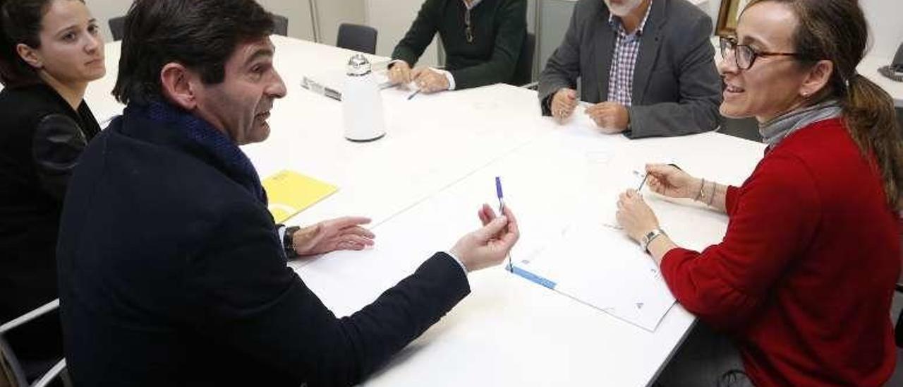 Reunión de ayer entre Pita y la conselleira. // FdV