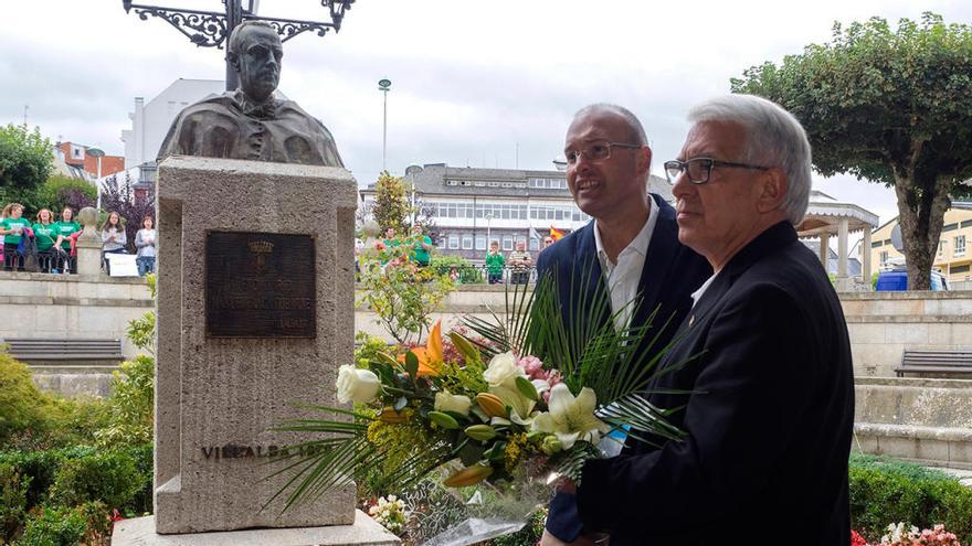 Dudan de que reaparezca el busto de Fraga y atribuyen el robo a profesionales