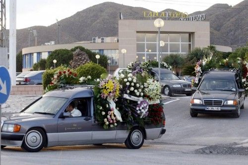 ctv-yby-funerales victimas riadas 012