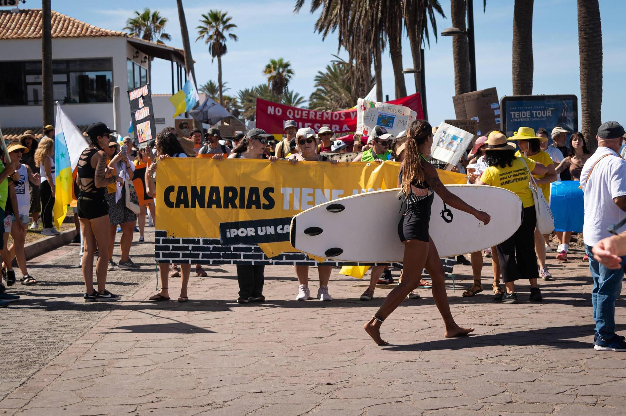 Todas las imágenes de la manifestación del 20-O en Tenerife