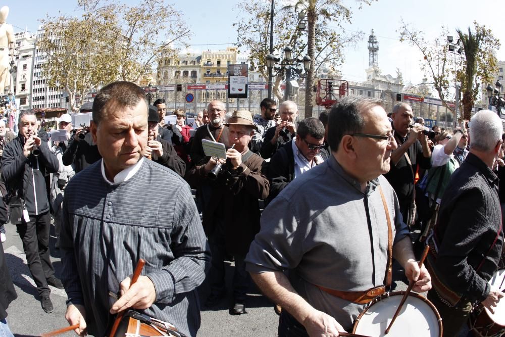 Más de cien dolçainers rinden tributo a Joan Blasco