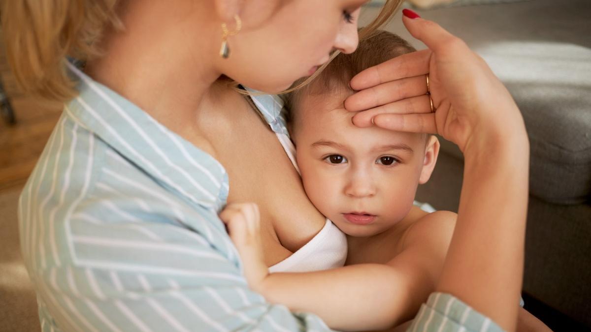 El Apiretal es uno de los primeros recursos de los padres contra la fiebre por encima de 38 ºC