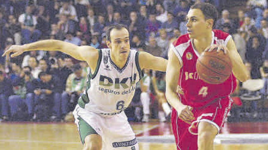 Carles Marco i Albert Oliver, durant el partit de quarts