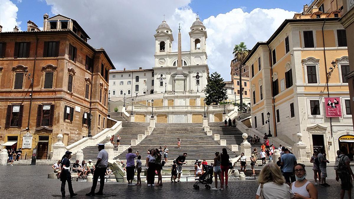 Una española muere en Roma al caer desde un muro cerca de la escalinata de Plaza España