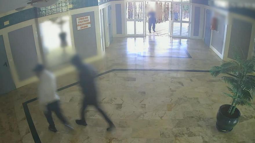 Tres detenidos por un robo violento y ataque al dueño de una vivienda en Mijas