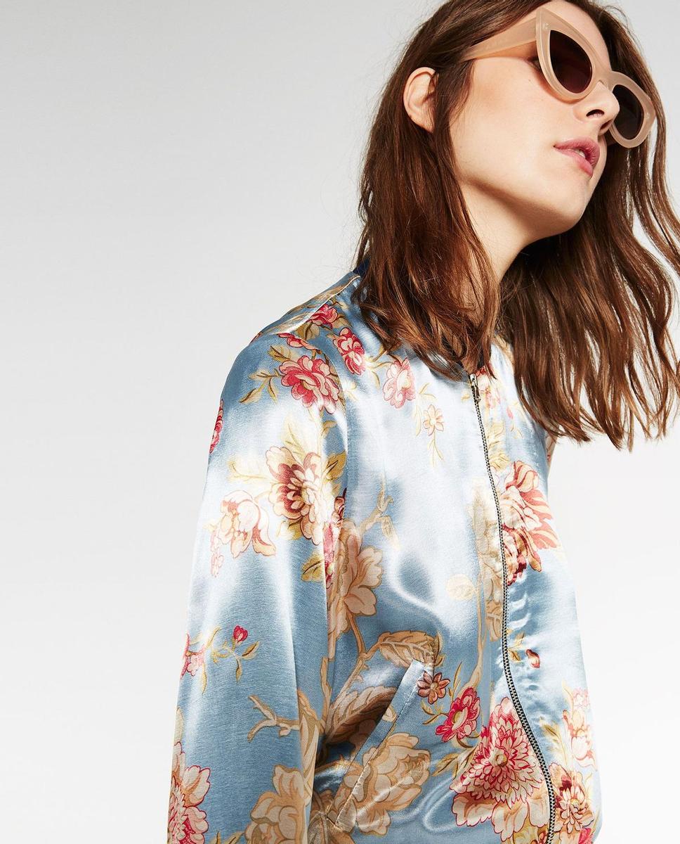 Bomber estampada, Zara