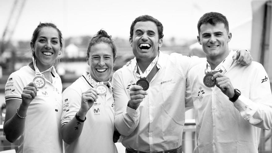Echegoyen y los otros medallistas españoles en el Mundial de Geelong.