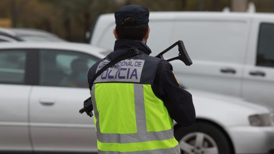 Diez mil agentes, bomberos y voluntarios repartirán alimentos y medicamentos