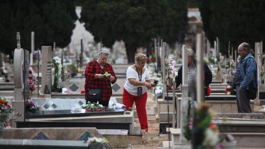 Castelló recuerda con emoción y sentimiento a sus difuntos