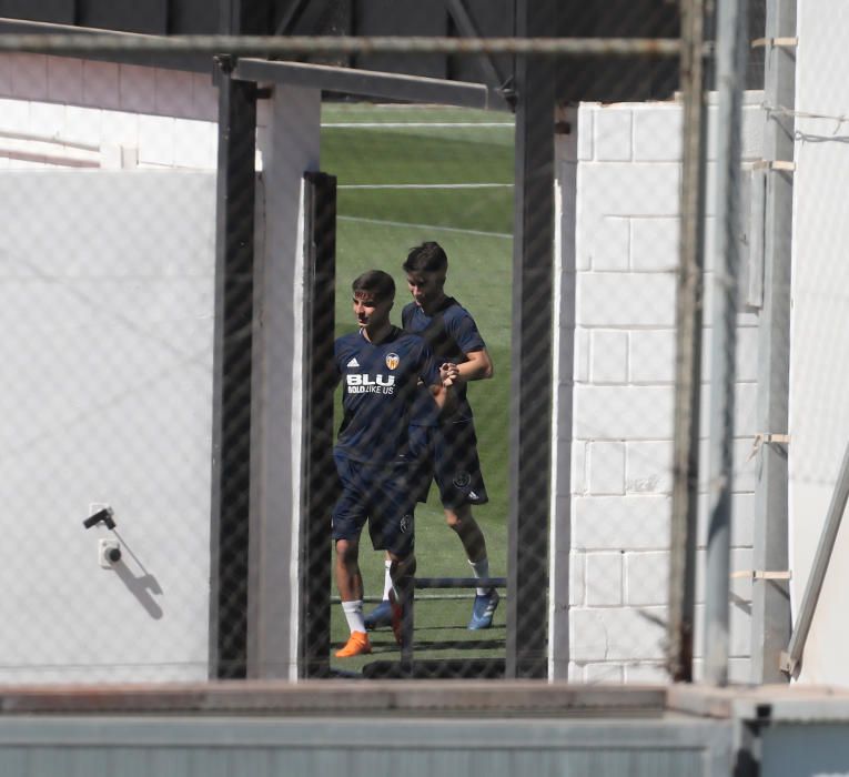 Entrenamiento a puerta cerrada del Valencia