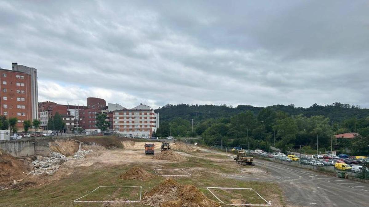El inicio de las obras del parque de la Reconquista en la Pola