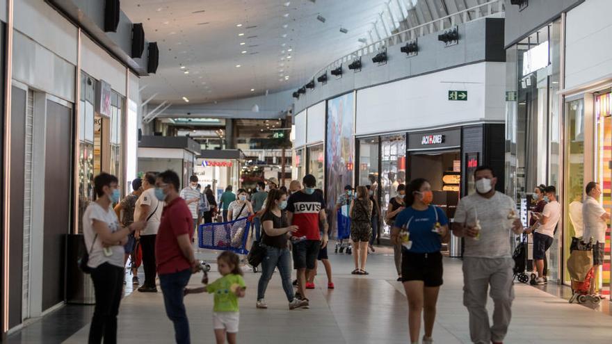 Qué centros comerciales abren hoy en València