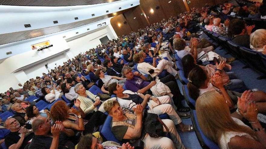 Auditorio totalmente lleno para asistir a uno de los conciertos del Festival Groba. // A. Hernández