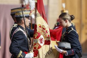 La princesa Leonor jura bandera en la Academia General Militar de Zaragoza