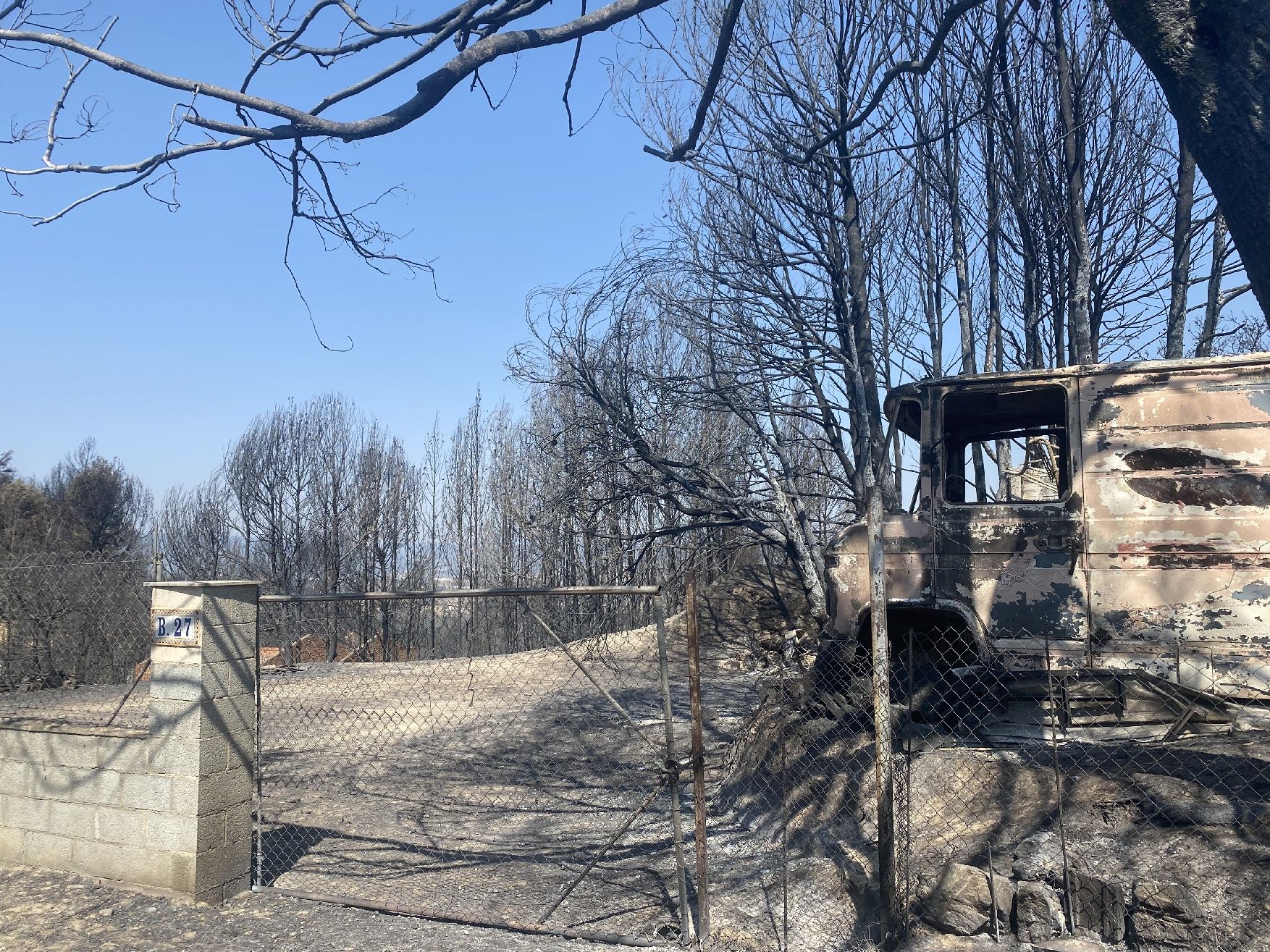 La urbanització River Park arrasada per les flames: veïns desolats i paisatge negre