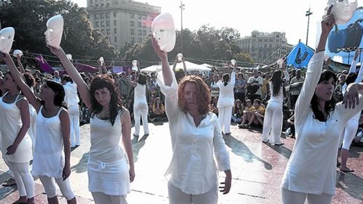 Protesta contra la violencia machista, en la plaza de Catalunya.