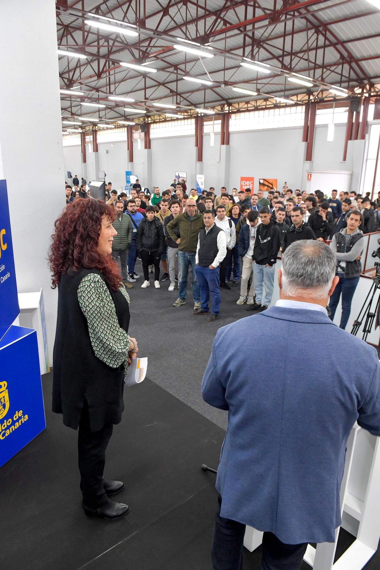 Encuentro alumnado de informática y empresas del sector de las nuevas tecnologías Conecta Tic 23