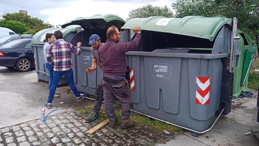 La Mancomunidade repara los contenedores de residuos de carga lateral en Cangas, Moaña y Bueu