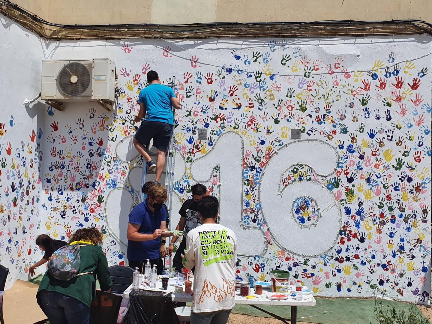 La comisión de Músico Gomis ambienta ya las Fallas 2021