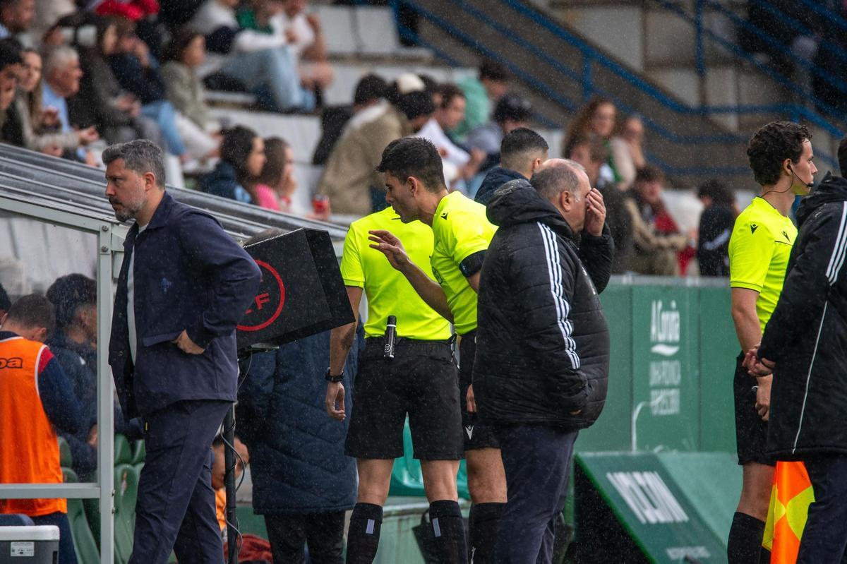 El colegiado del encuentro de esta tarde ante el Racing.