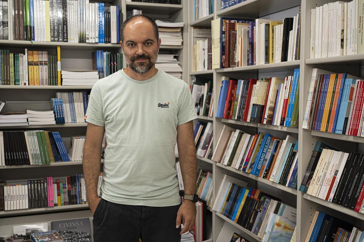 El editor Vicent Marí, al frente de Llibreria Mediterrànea y de Miquel Costa Editor.
