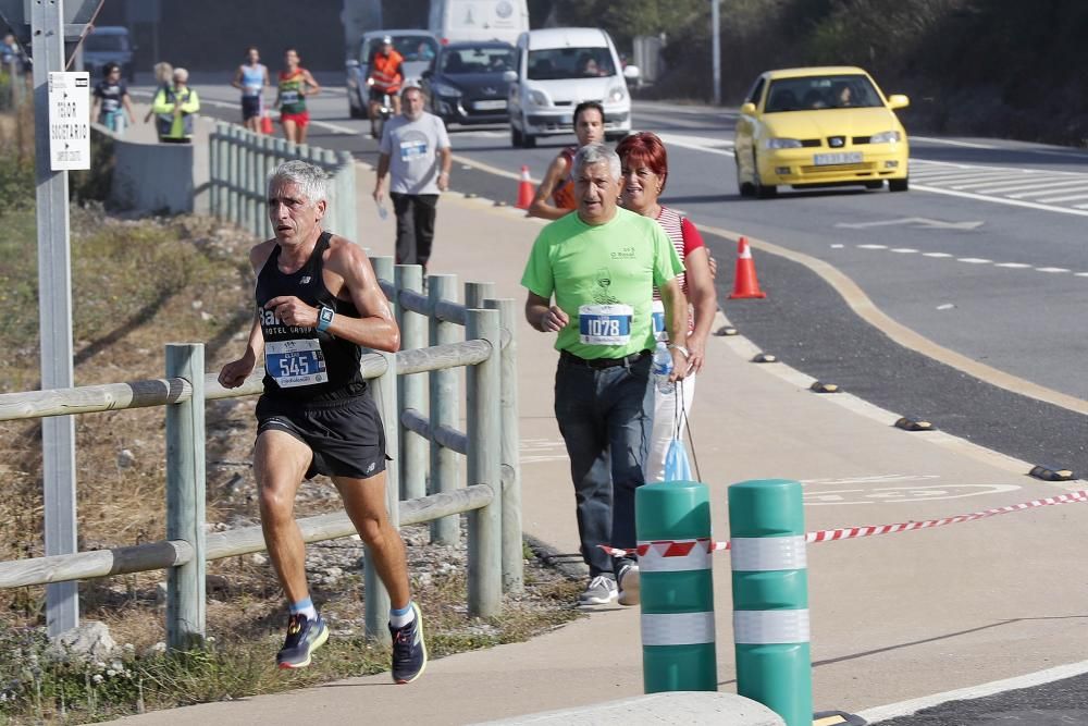 La carrera entre Oia y A Guarda suma 850 participantes - Paredes y Bargiela completaron el podio masculino - Mosquera y Freaza, plata y bronce en féminas.