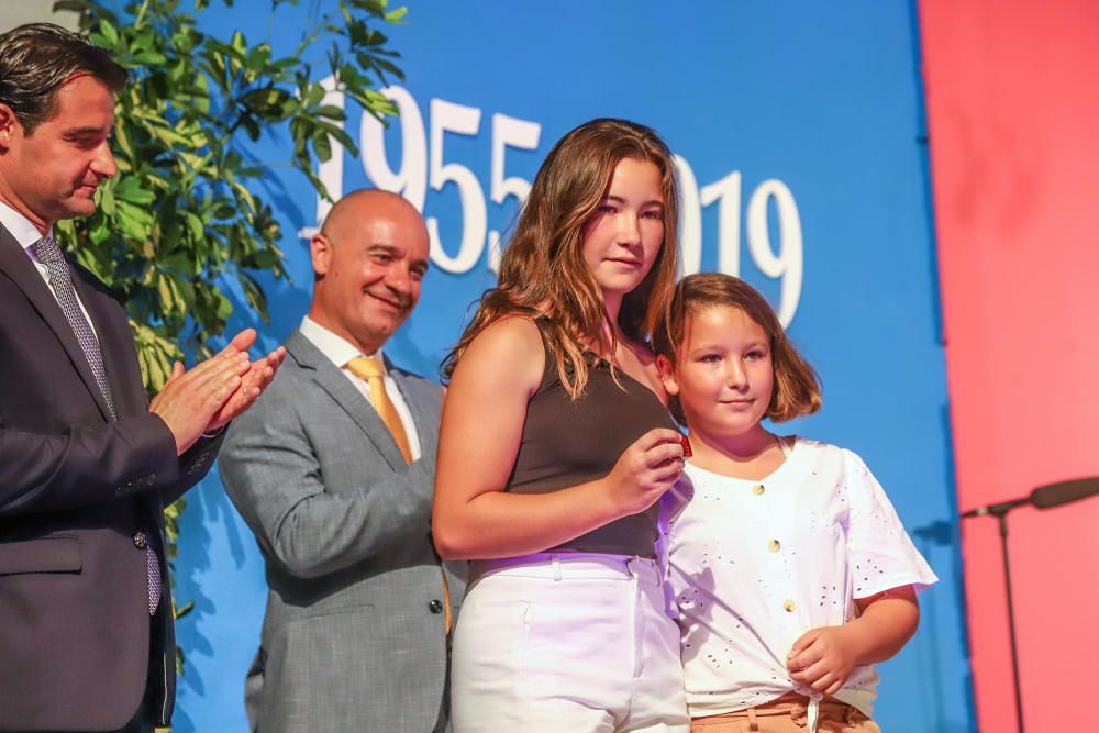 Las hijas de Luisa Martínez reciben el Escudo de Oro del Certamen de Habaneras a título póstumo
