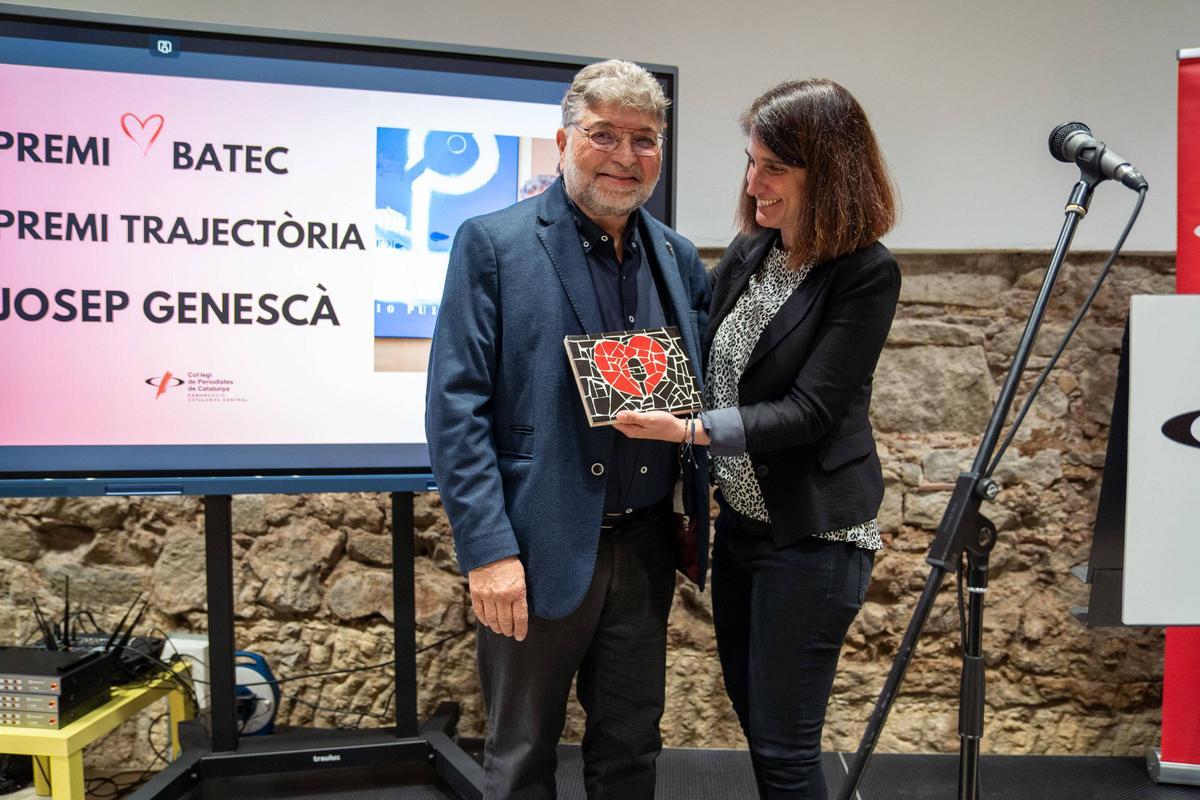 Mar Martí, presidenta de la Demarcació, va lliurar el Premi Trajectòria a Josep Genescà