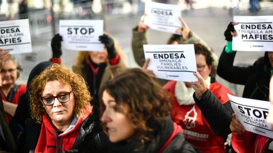 Un juicio destapa los abusos y presiones de una empresa de cobro de deudas en Barcelona