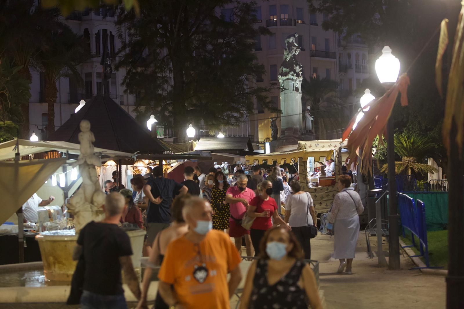 Mercadillo medieval y de artesanía de la Federación Alicantina de Moros y Cristianos