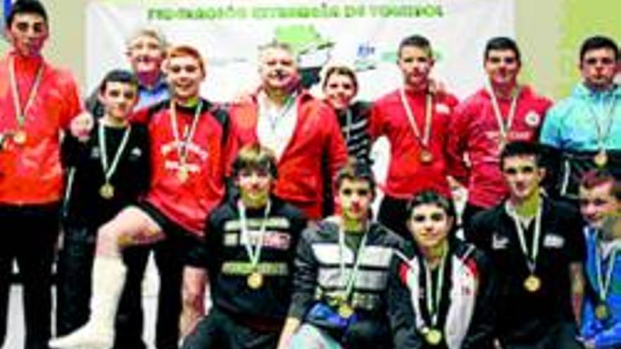 Los cadetes de Almendralejo y Don Benito, campeones regionales