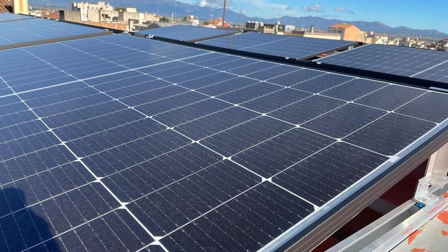 Figueres instal·la 290 plaques solars en quatre equipaments amb una inversió de més de 200.000 euros