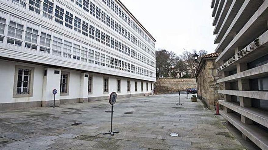 Ubicación de la iglesia del Santo Espíritu, entre la Fundación Luis Seoane y el hospital Abente y Lago.