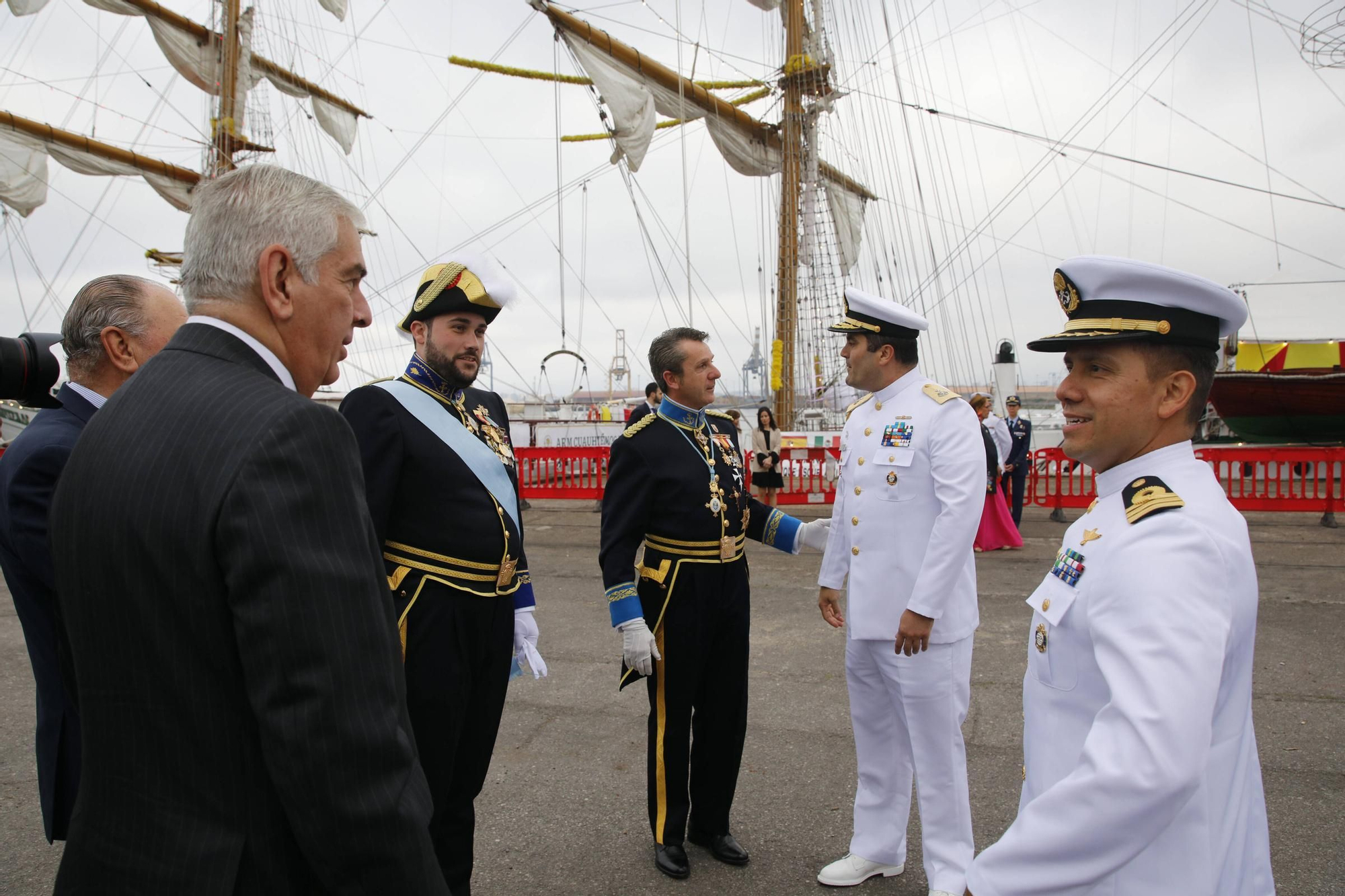 En imágenes: Así es el «Cuauhtémoc», el imponente barco de México que acaba de llegar a Gijón