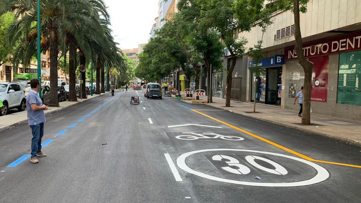 Avenida Virgen de Guadalupe, ya asfaltada.