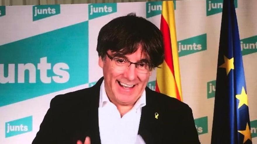 Puigdemont pide cerrar el paso a la &quot;política inútil&quot; de Illa