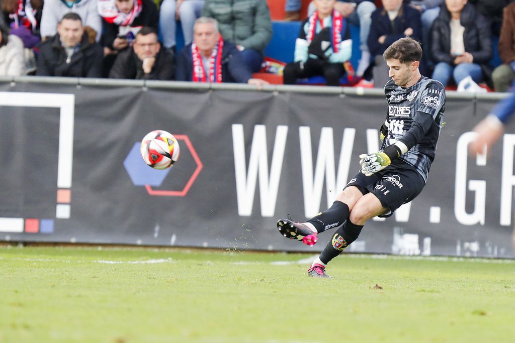 Encuentro de Copa del Rey entre el Rayo Vallecano y el Yeclano, en imágenes