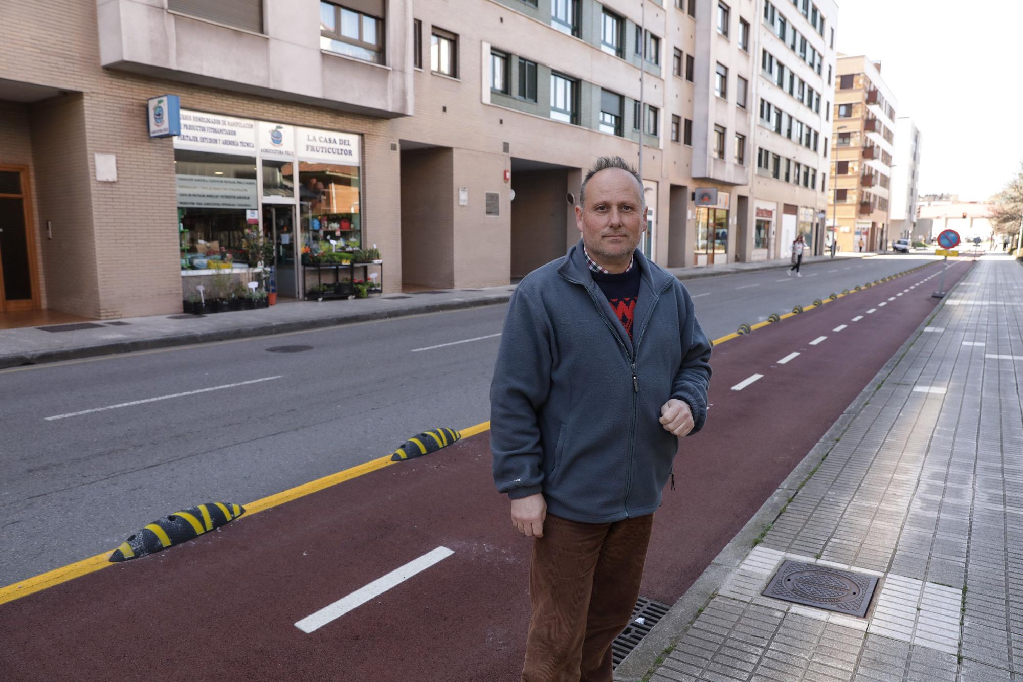 En imágenes: La rebelión crece en la calle Los Andes por el carril bici