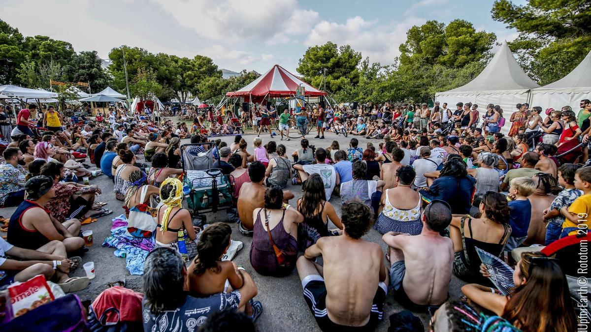 Los vasos del Rototom lucharán contra el VIH - Levante-EMV