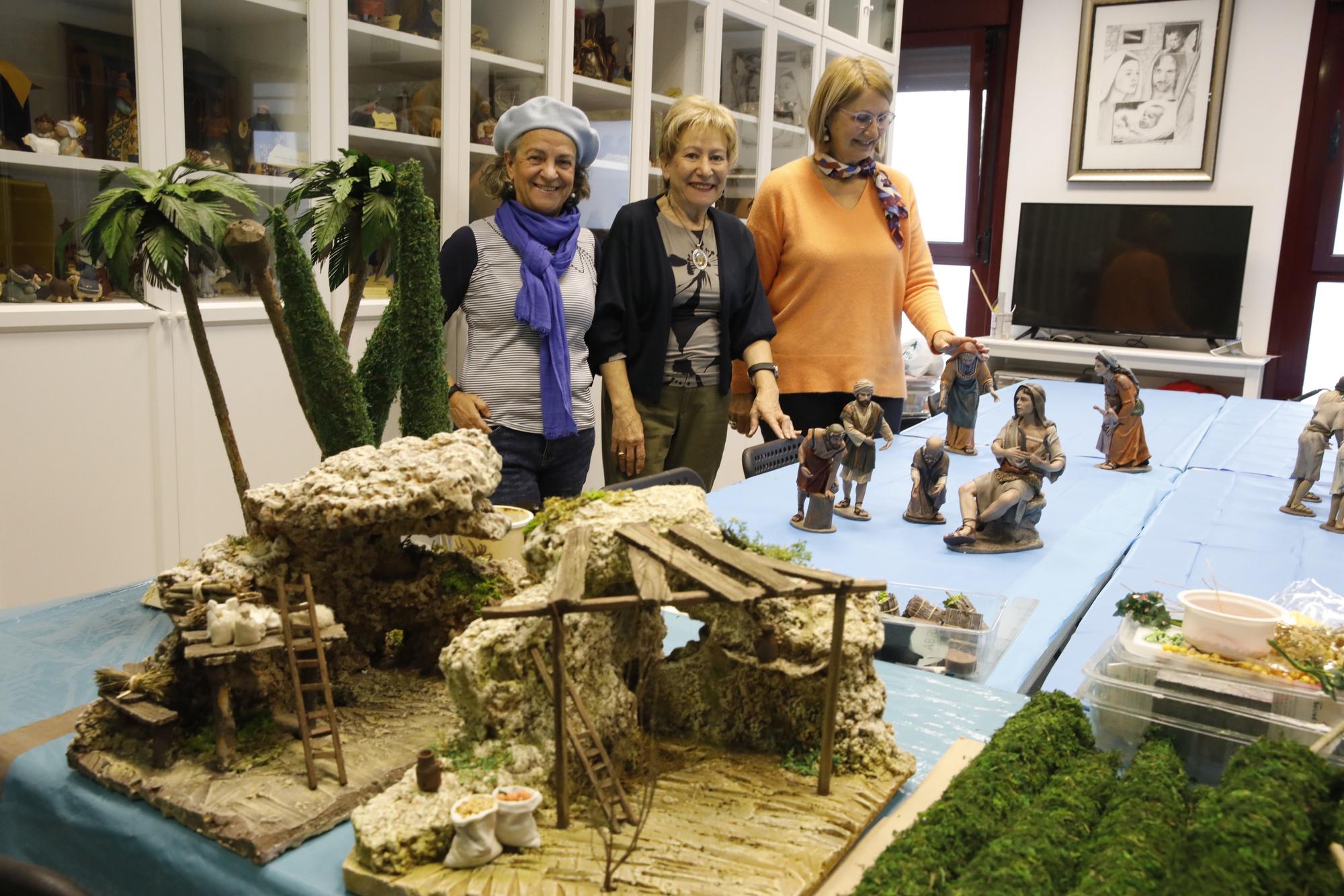 La Asociación Belenista de Gijón ultima los preparativos de su nacimiento monumental