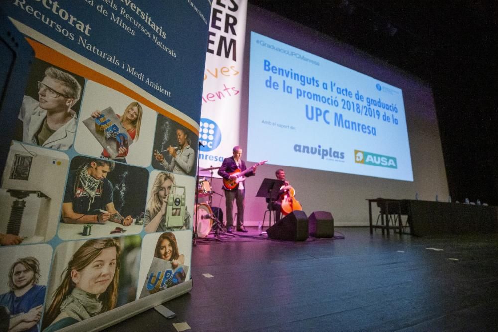 La UPC Manresa celebra la graduació dels 113 estud