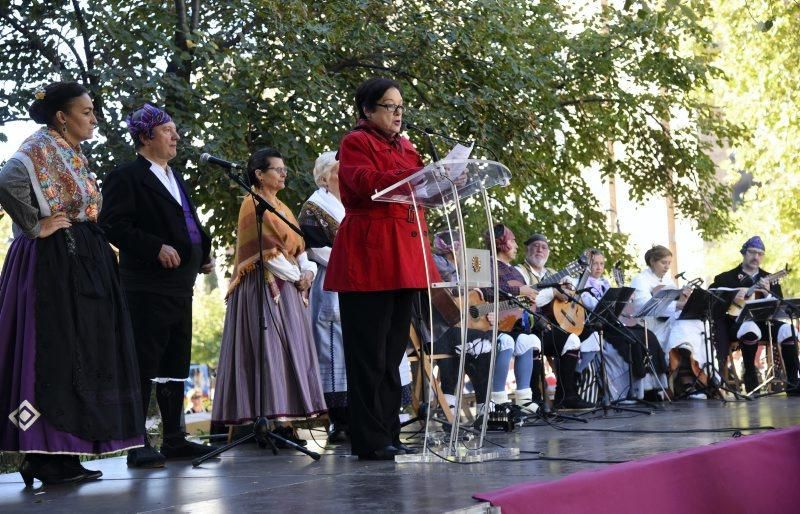 Homenaje a las heroínas de Los Sitios