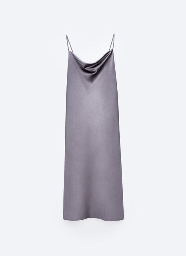 Vestido lencero gris, de Uterqüe
