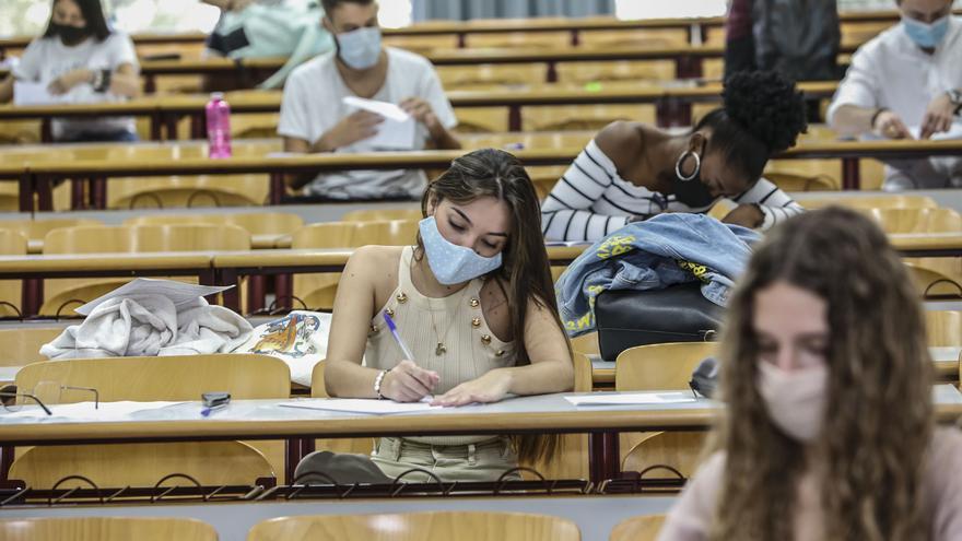 Selectividad: menos alumnos, menos presión y los mismos nervios