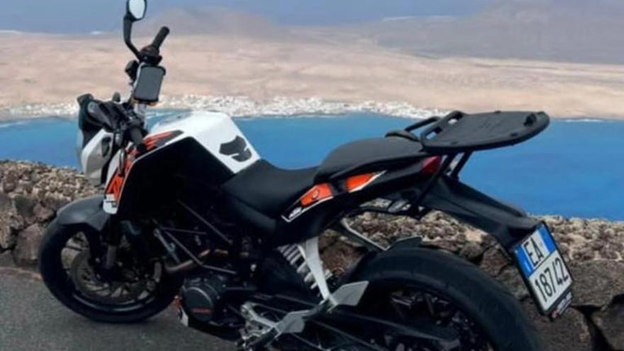 Pide ayuda para recuperar su moto robada en Lanzarote