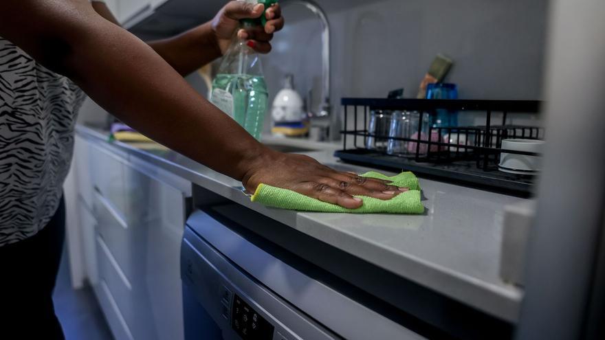 Casi 19.000 mayores de 16 años de Sagunt apenas colaboran en las tareas del hogar