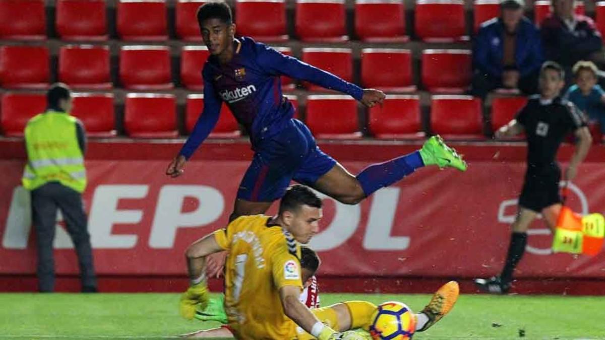 El Choco Lozano en una acción del Nàstic-Barça B de esta temporada